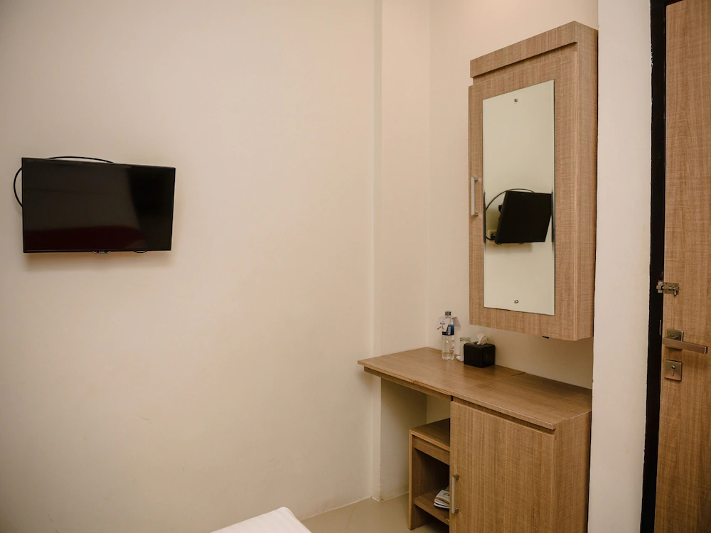 Sans Hotel Max To U Palembang