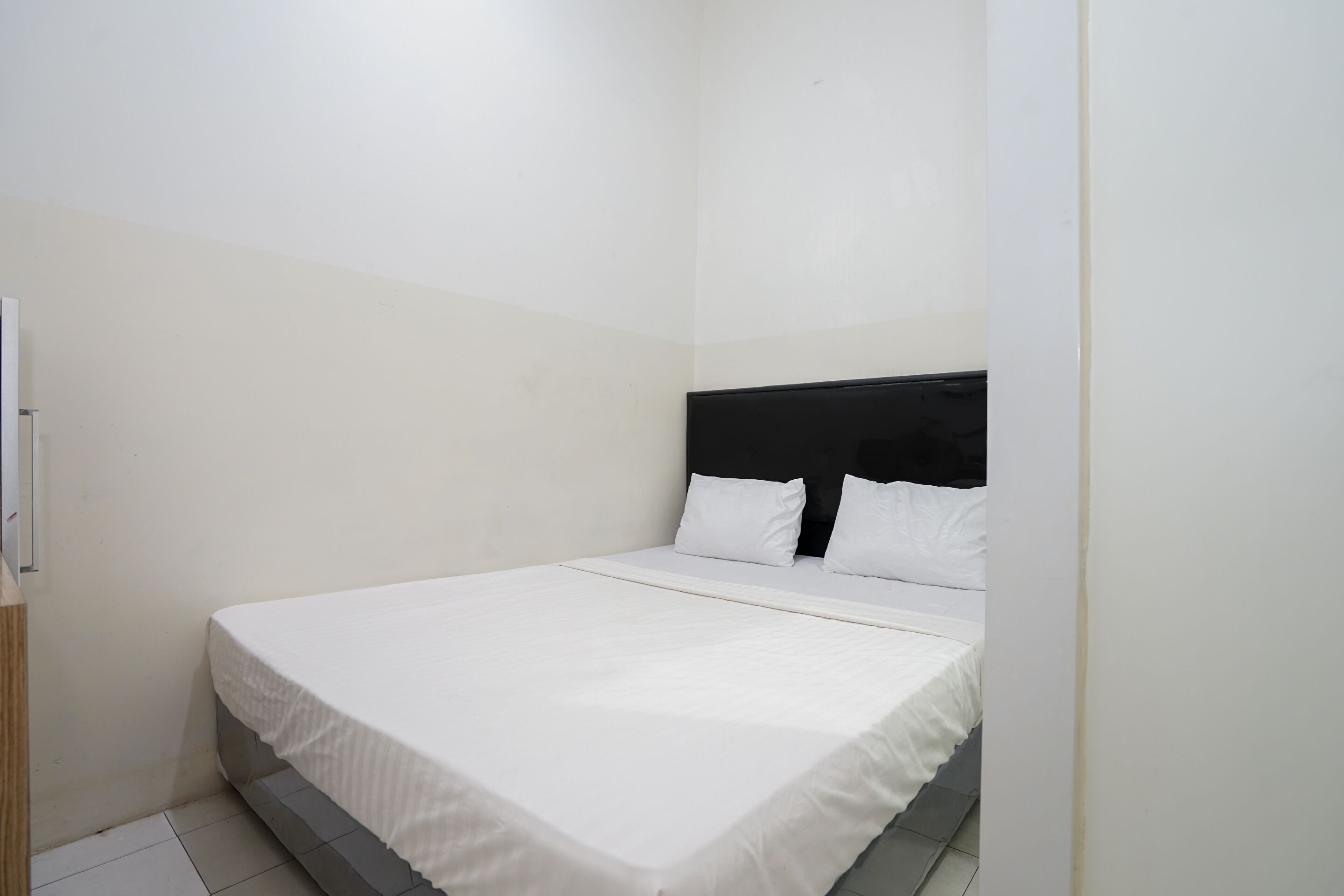 Mega Kost by OYO Rooms