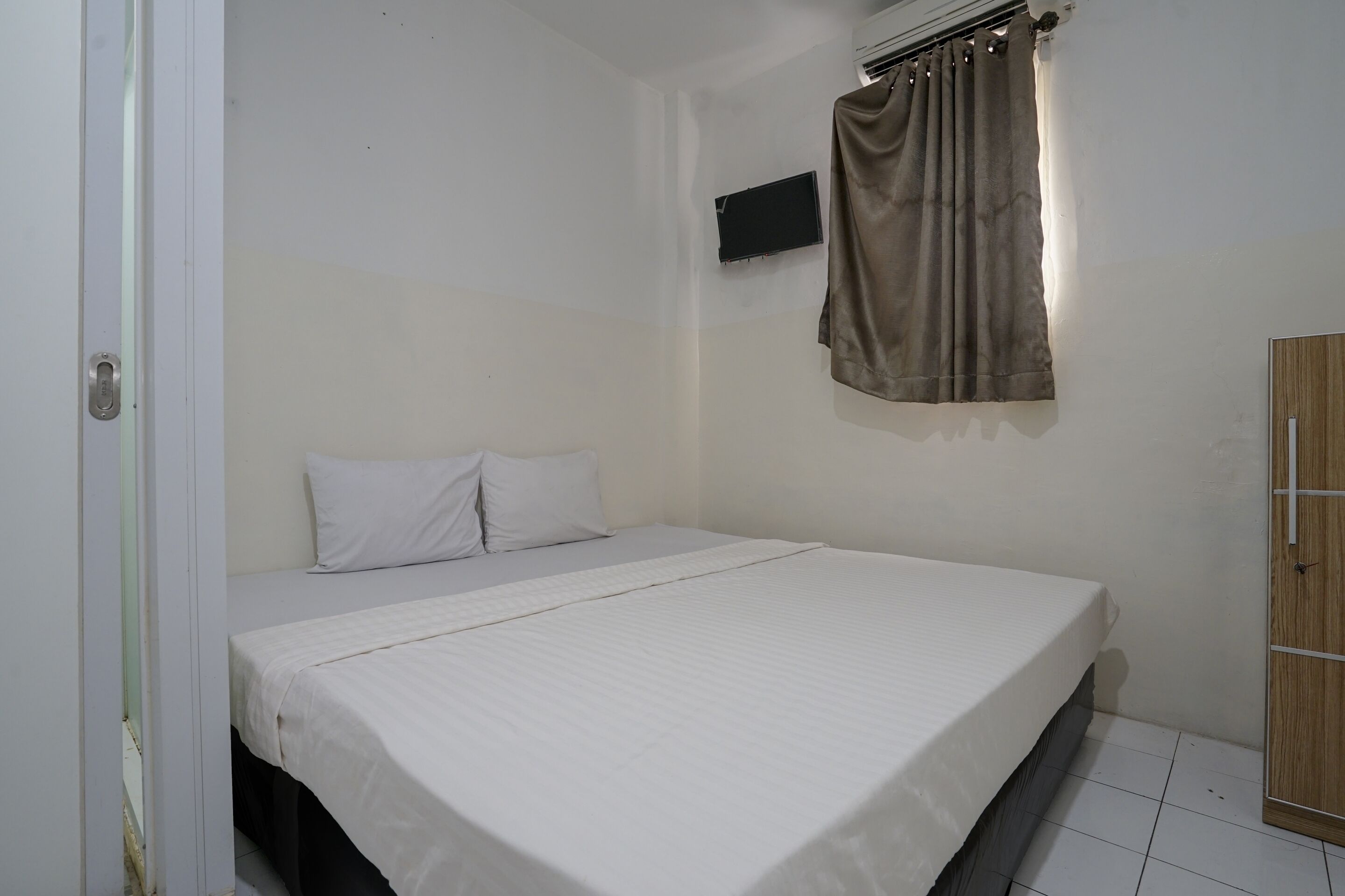 Mega Kost by OYO Rooms