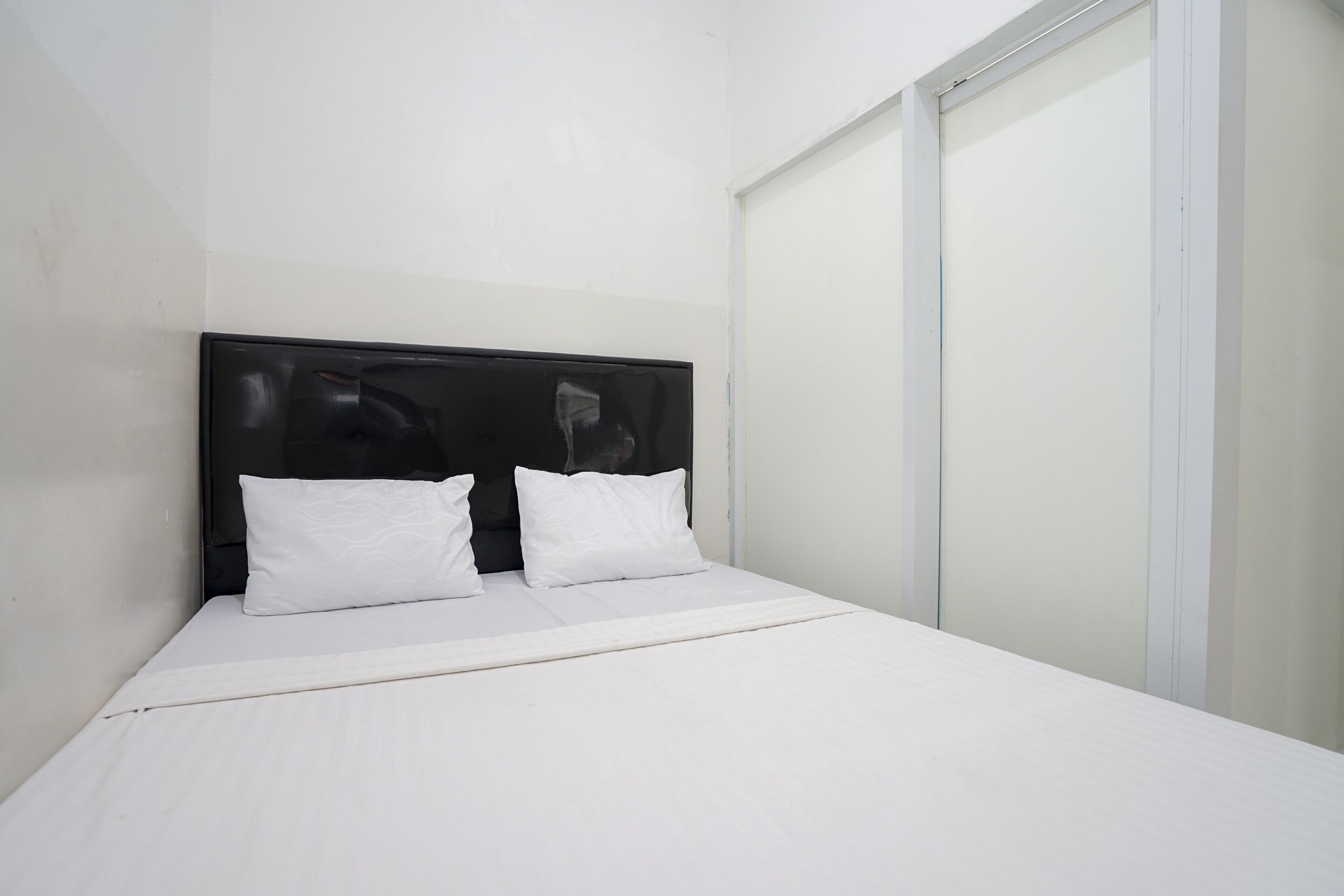 Mega Kost by OYO Rooms