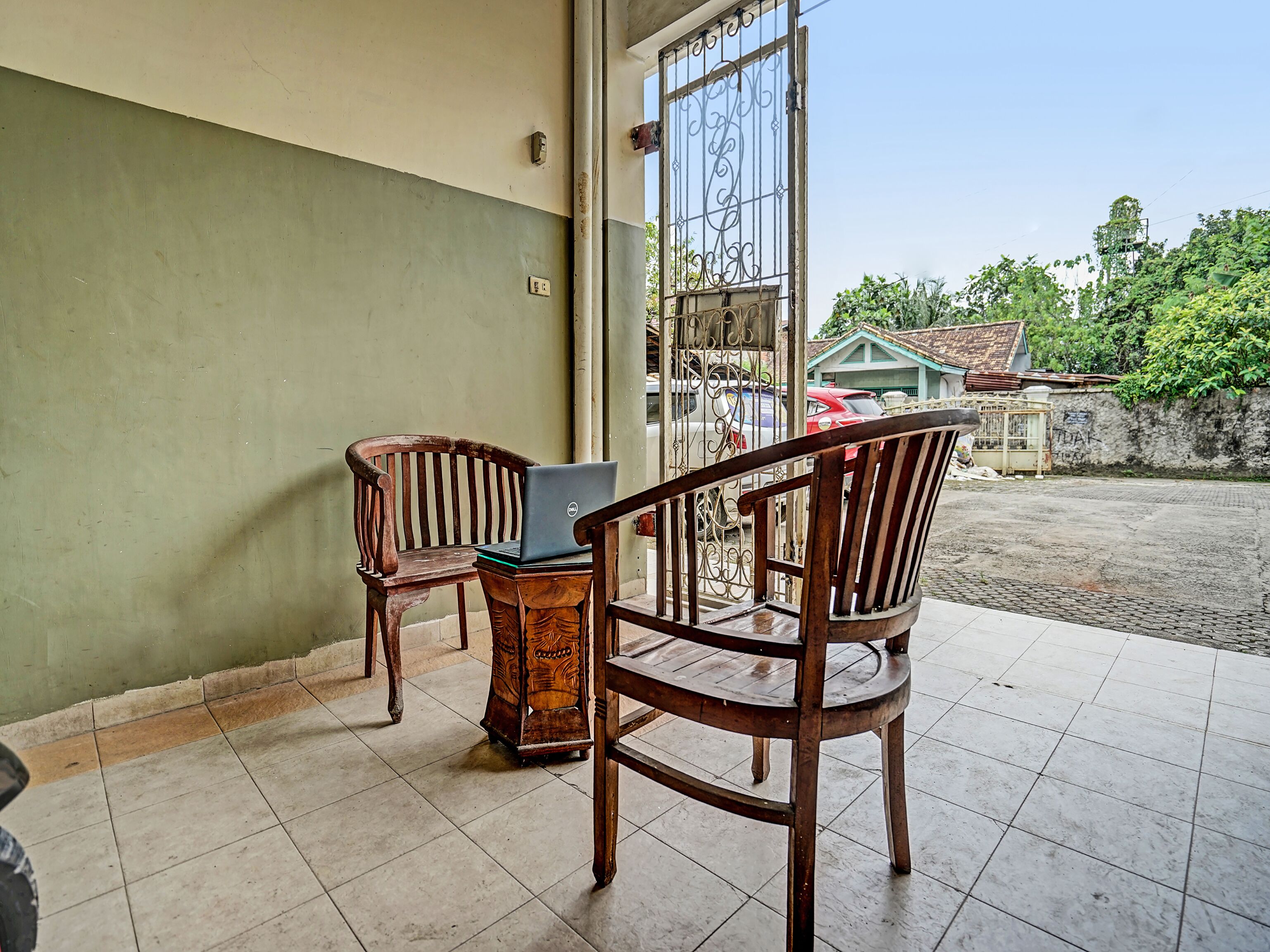Nugraha Kost by Oyo
