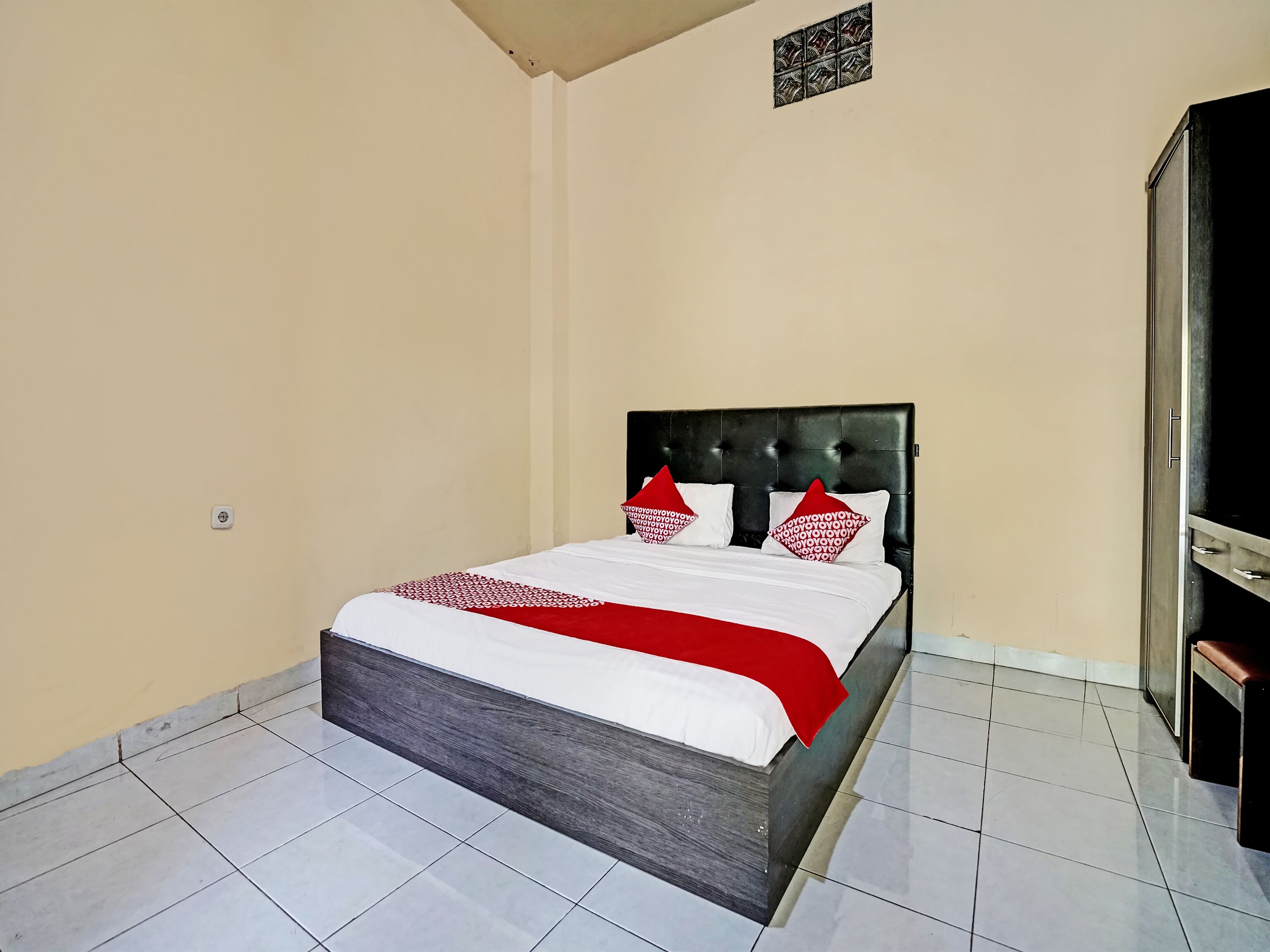 Nugraha Kost by Oyo