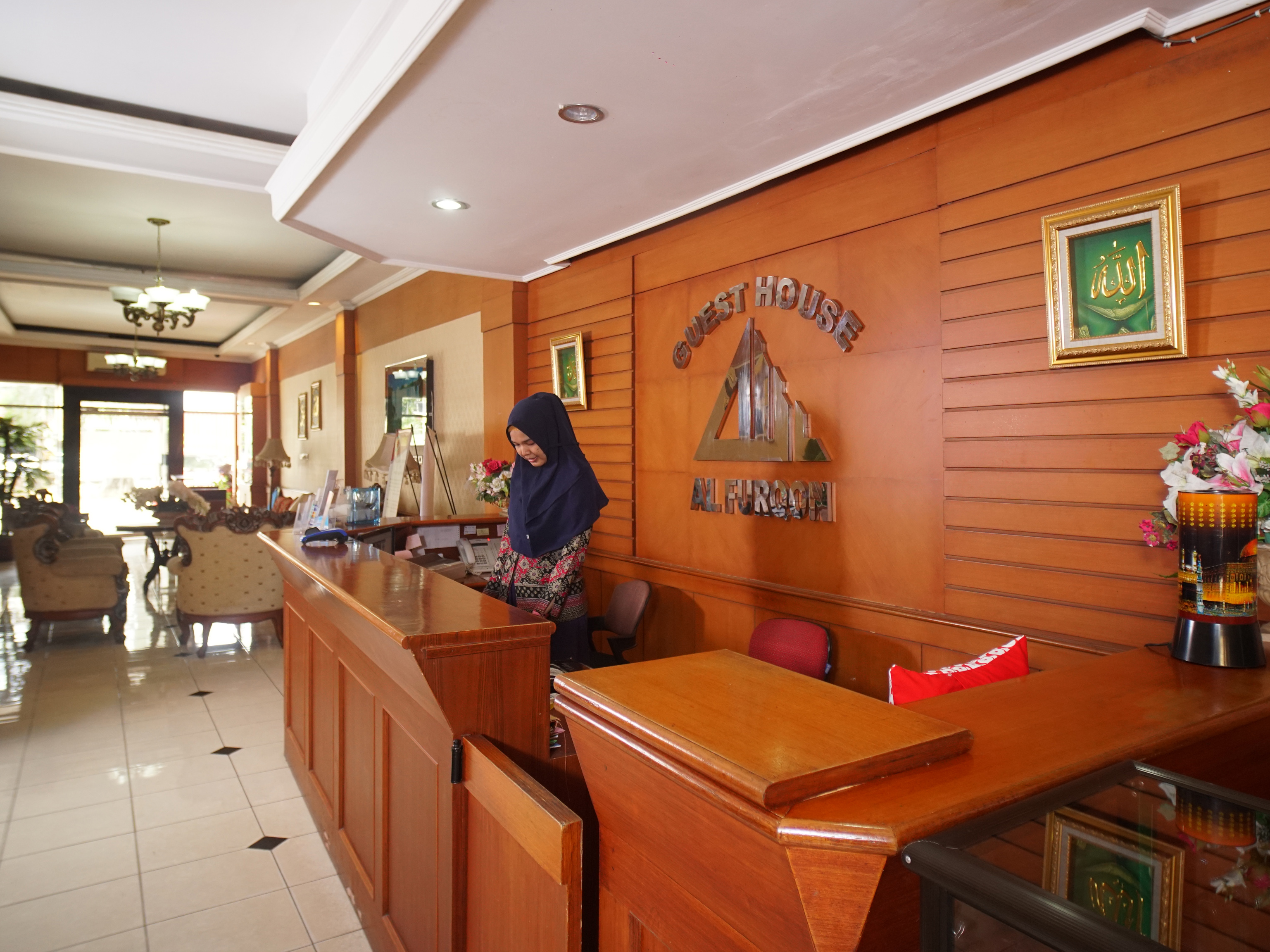Hotel Al Furqon Syariah by OYO Rooms