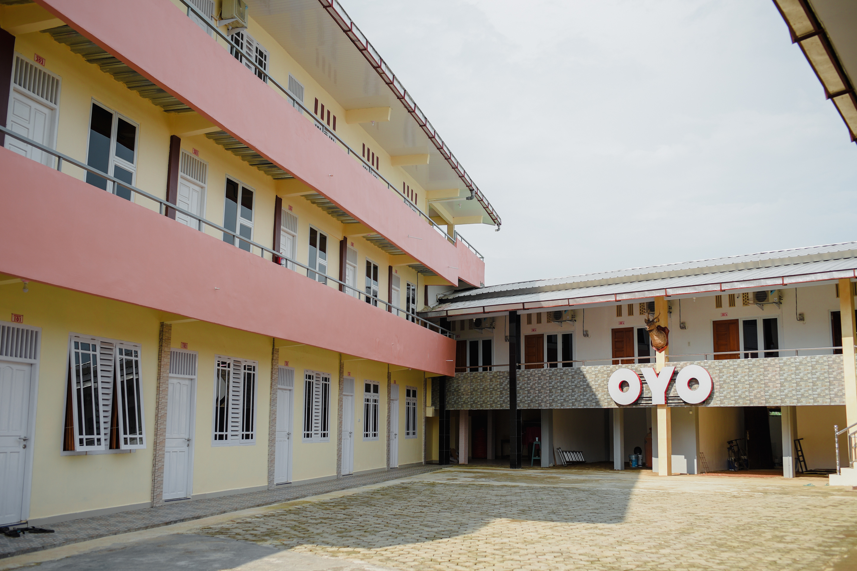 OYO 174 Desilva Bandara