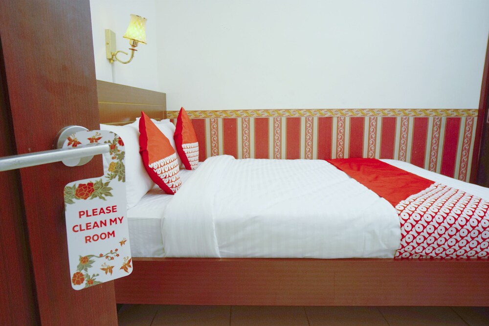 OYO 312 Hotel Sukarami