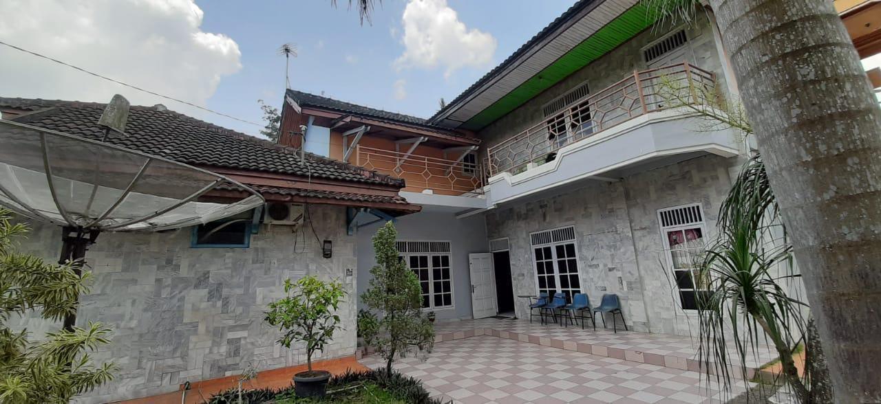 Oyo 3205 Penginapan Mikial Ismi Kayuagun