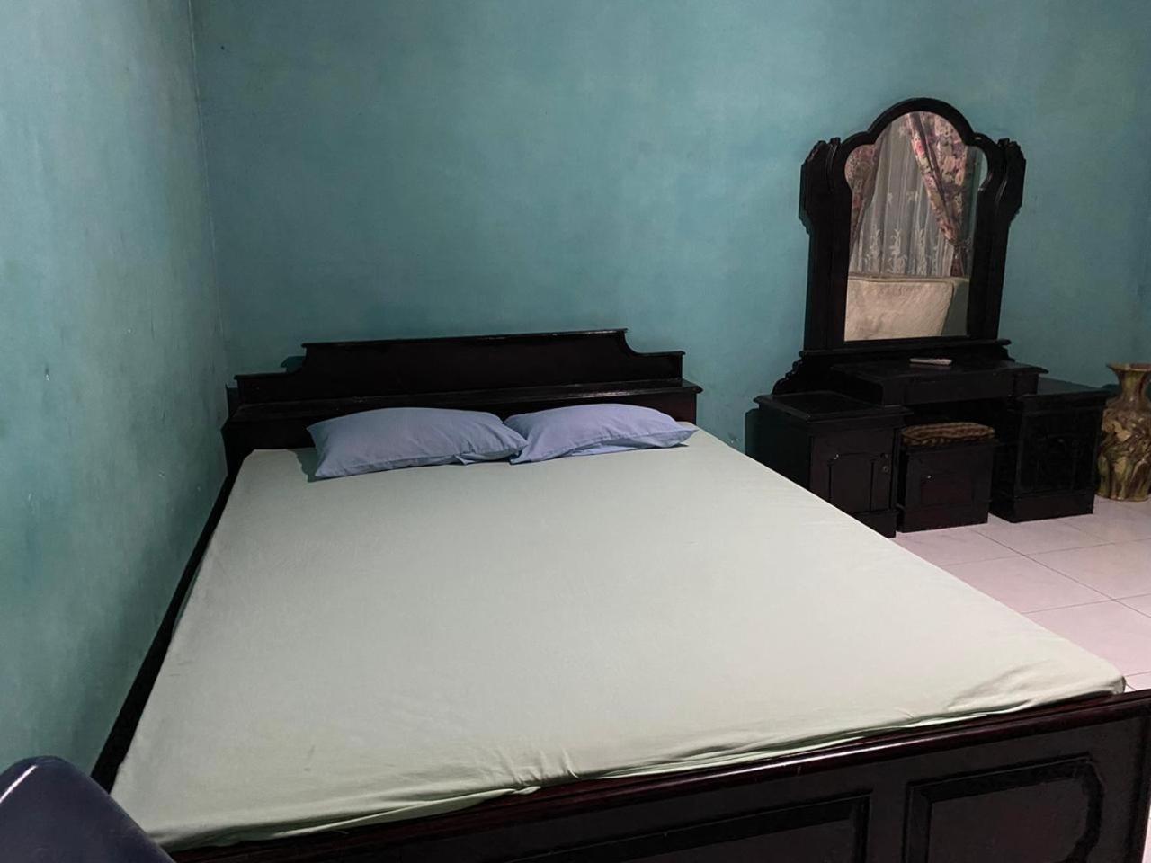Oyo 3205 Penginapan Mikial Ismi Kayuagun