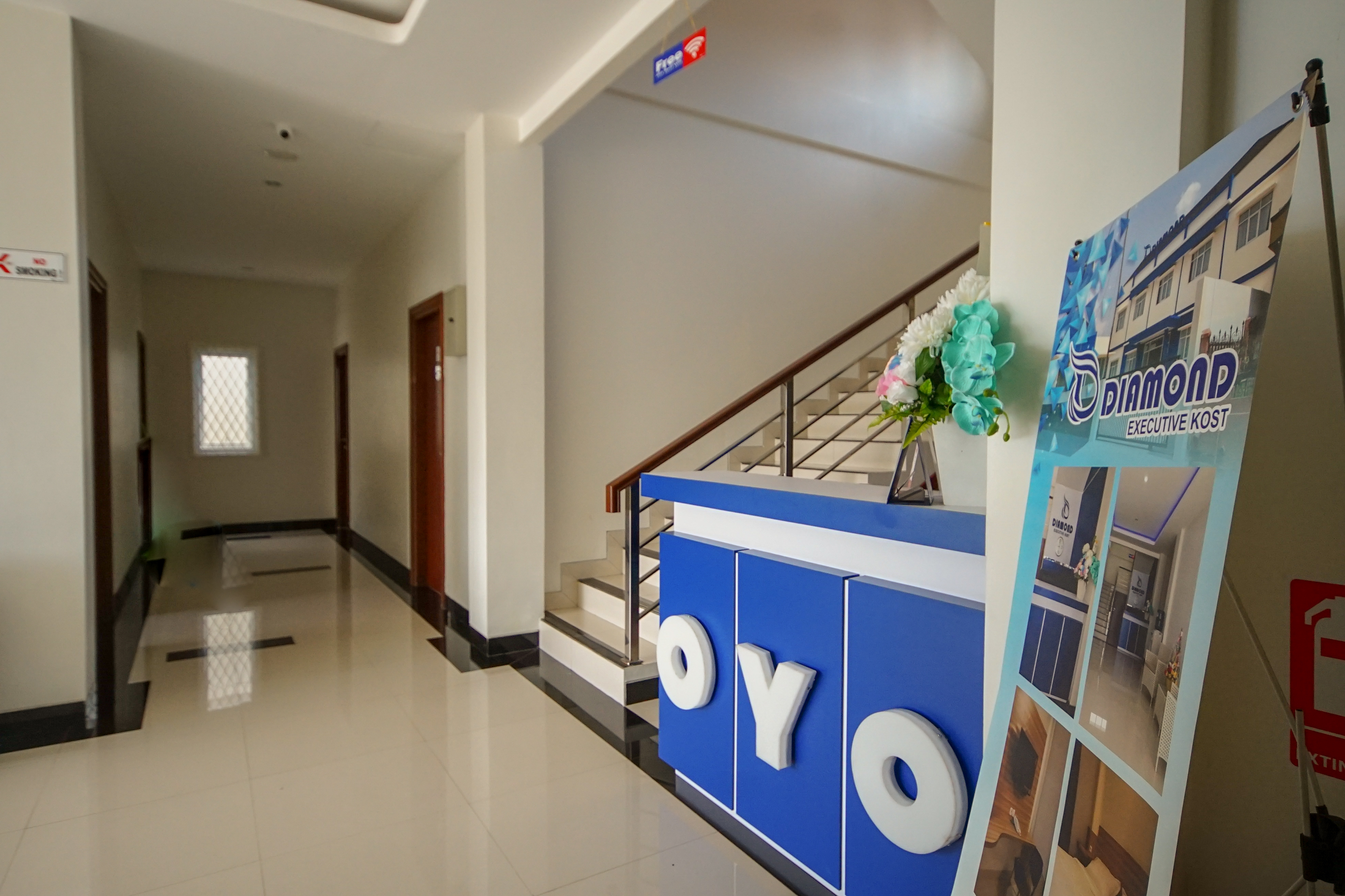 OYO 330 Diamond Executive Kost