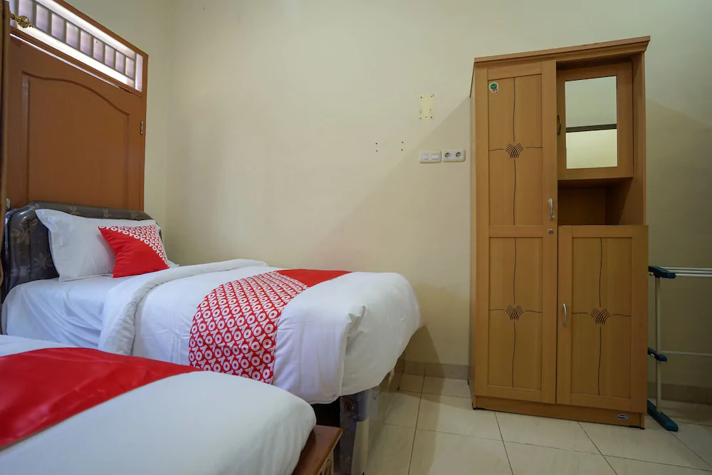OYO 335 Wisma Empat Lima