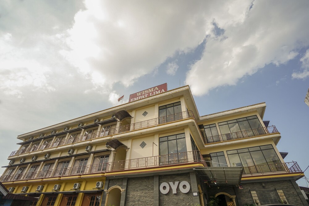 OYO 335 Wisma Empat Lima