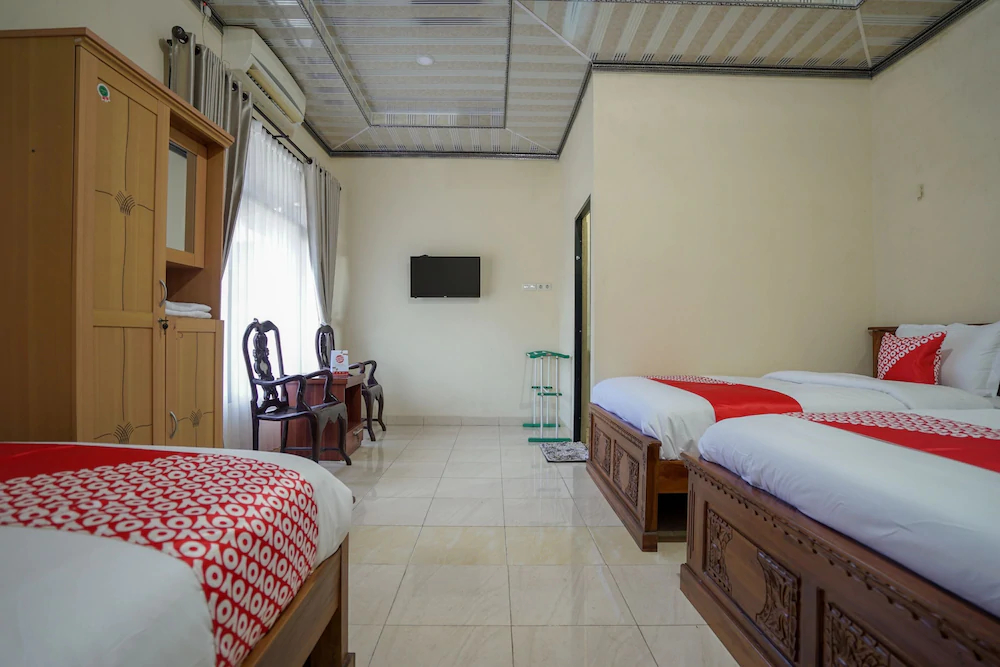 OYO 335 Wisma Empat Lima
