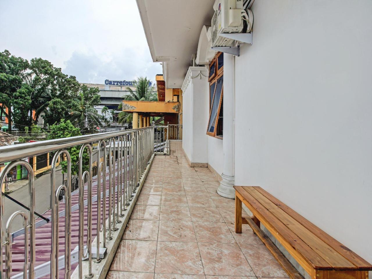 Palembang Residence By Oyo Room