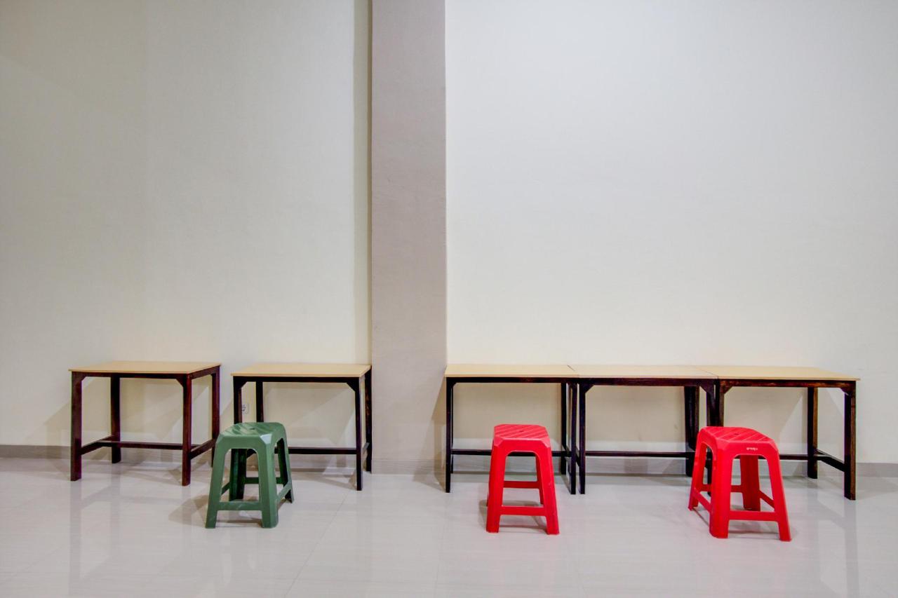 Patal Residence by OYO Rooms