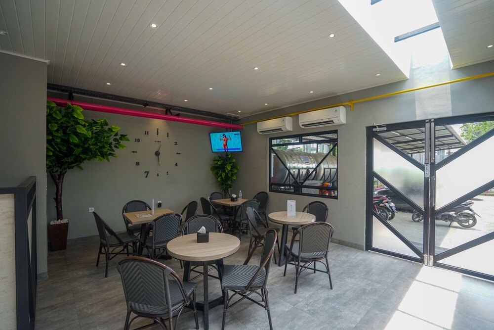 Rajawali Homestay By OYO Rooms