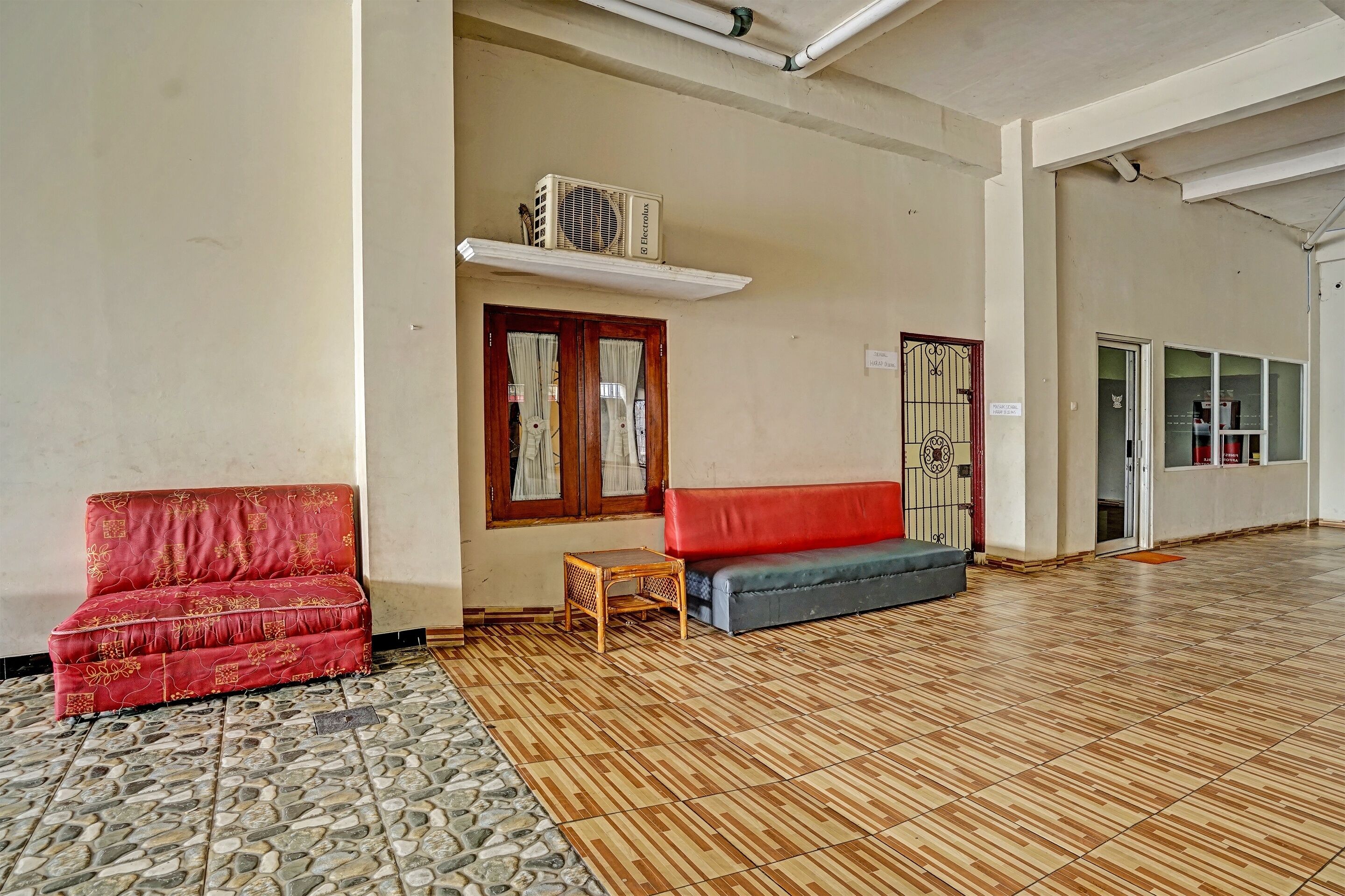 Rd Kost2 By Oyo Rooms