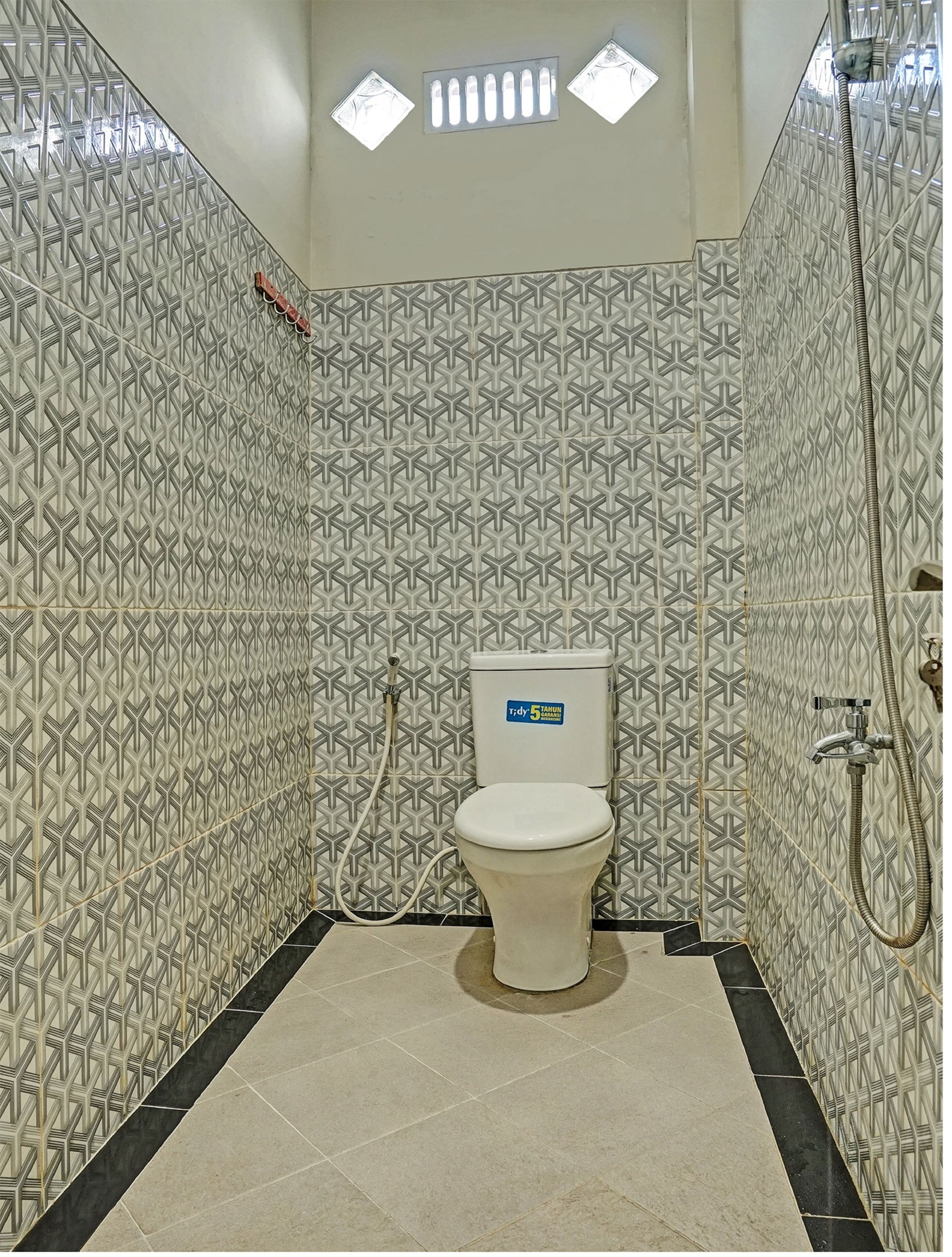 Rd Kost2 By Oyo Rooms