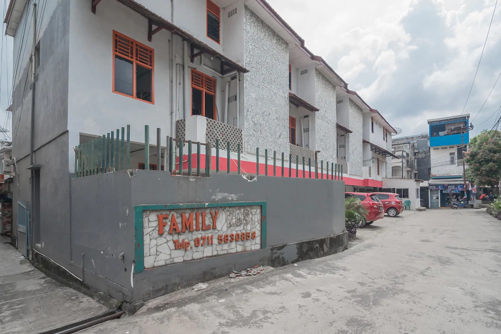 RedDoorz Near Trans Studio Mini Palembang