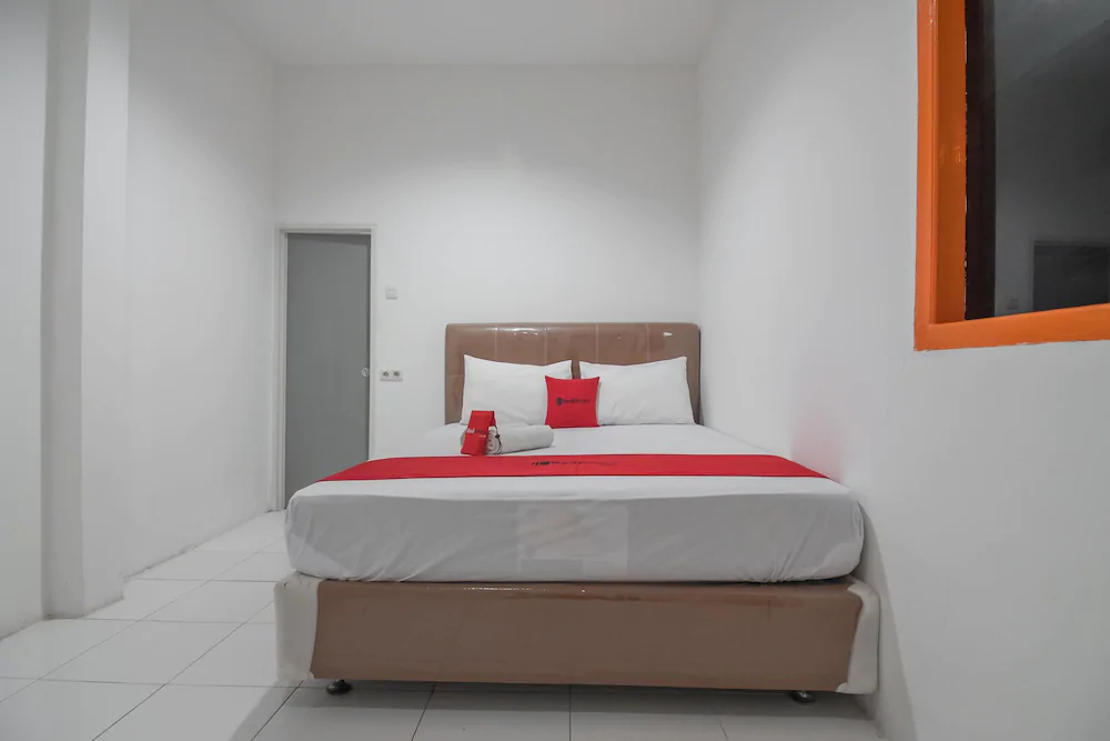 RedDoorz Near Trans Studio Mini Palembang