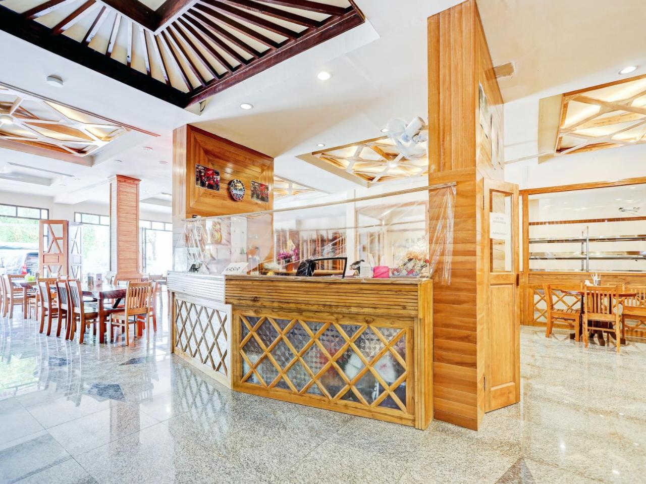 Remington Hostel by OYO Rooms