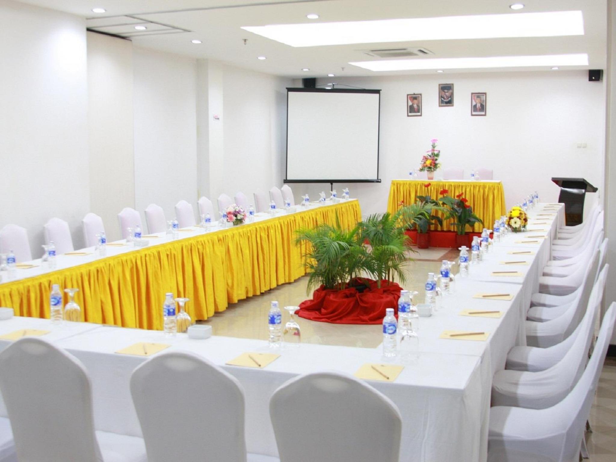 Rio City Hotel