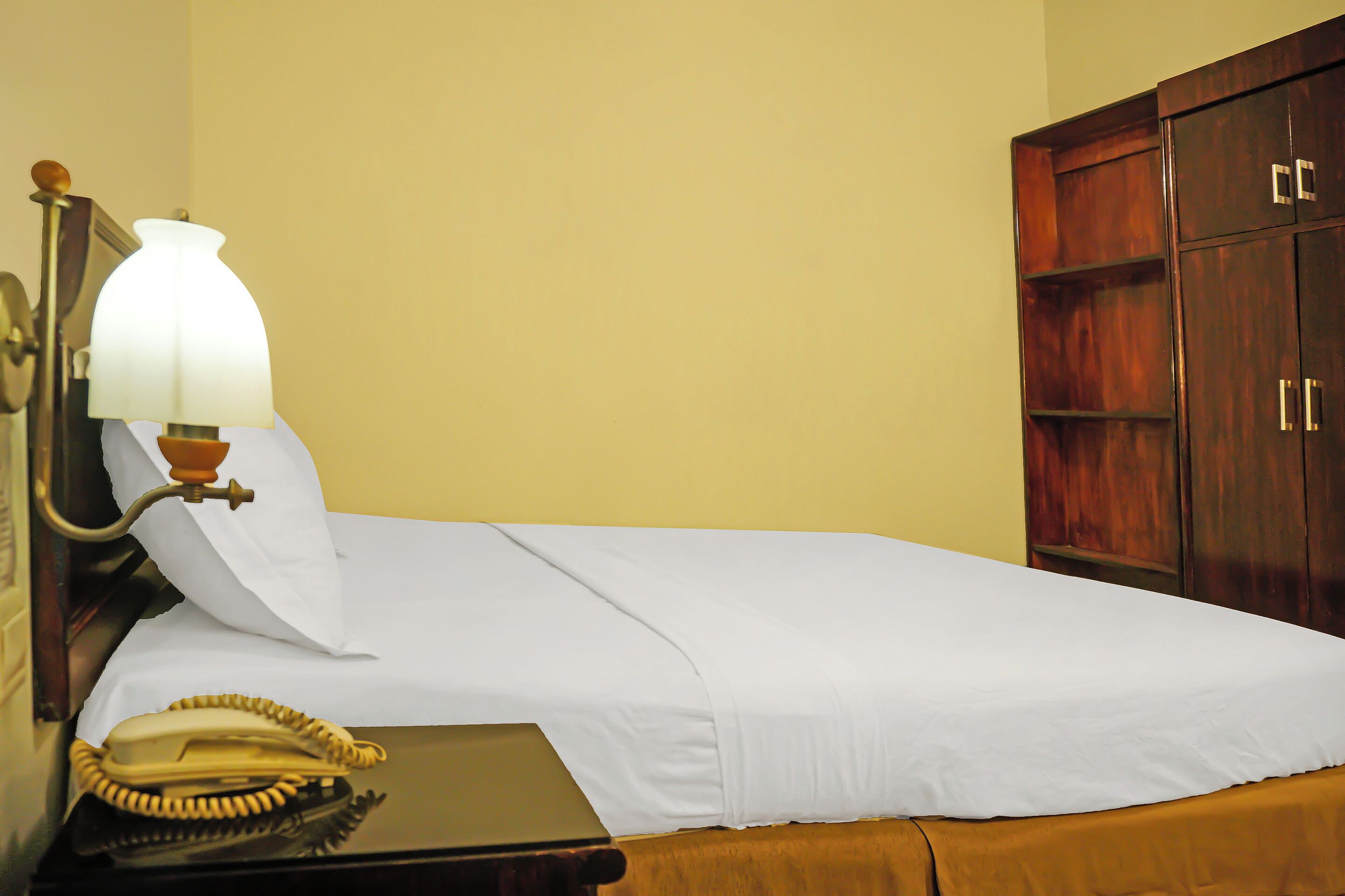 Super OYO Collection O 92690 Hotel Limas