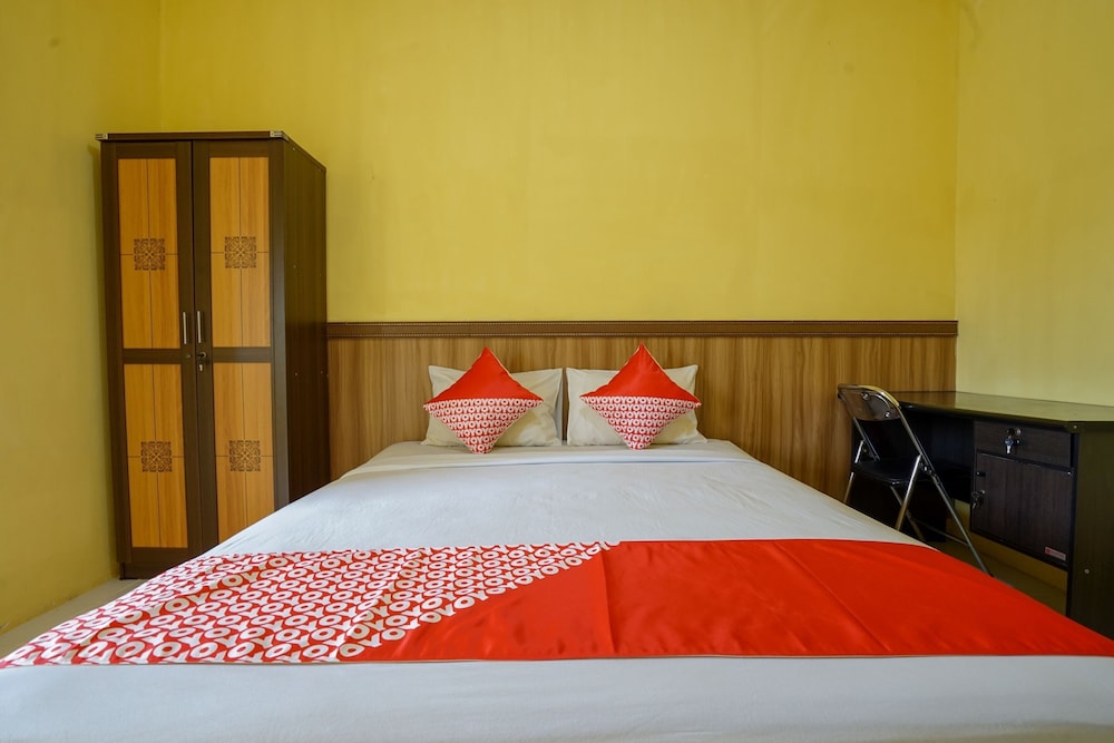 Triantama Kost Syariah by OYO Rooms