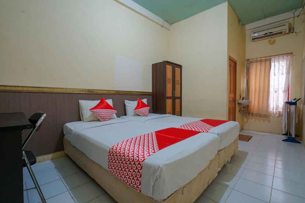 Triantama Kost Syariah by OYO Rooms