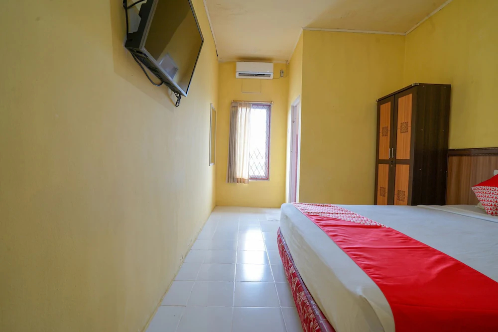 Triantama Kost Syariah by OYO Rooms