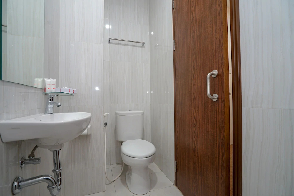 U Xpress Hotel by OYO Rooms