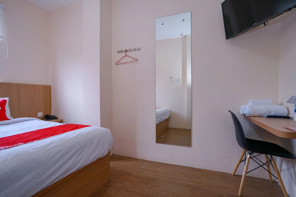 U Xpress Hotel by OYO Rooms