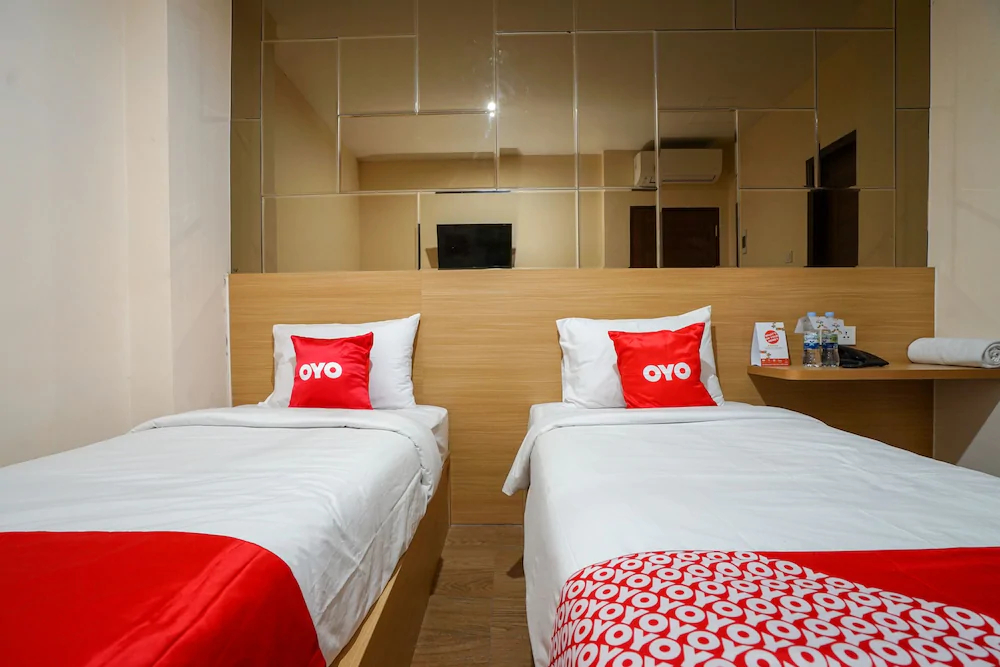 U Xpress Hotel by OYO Rooms