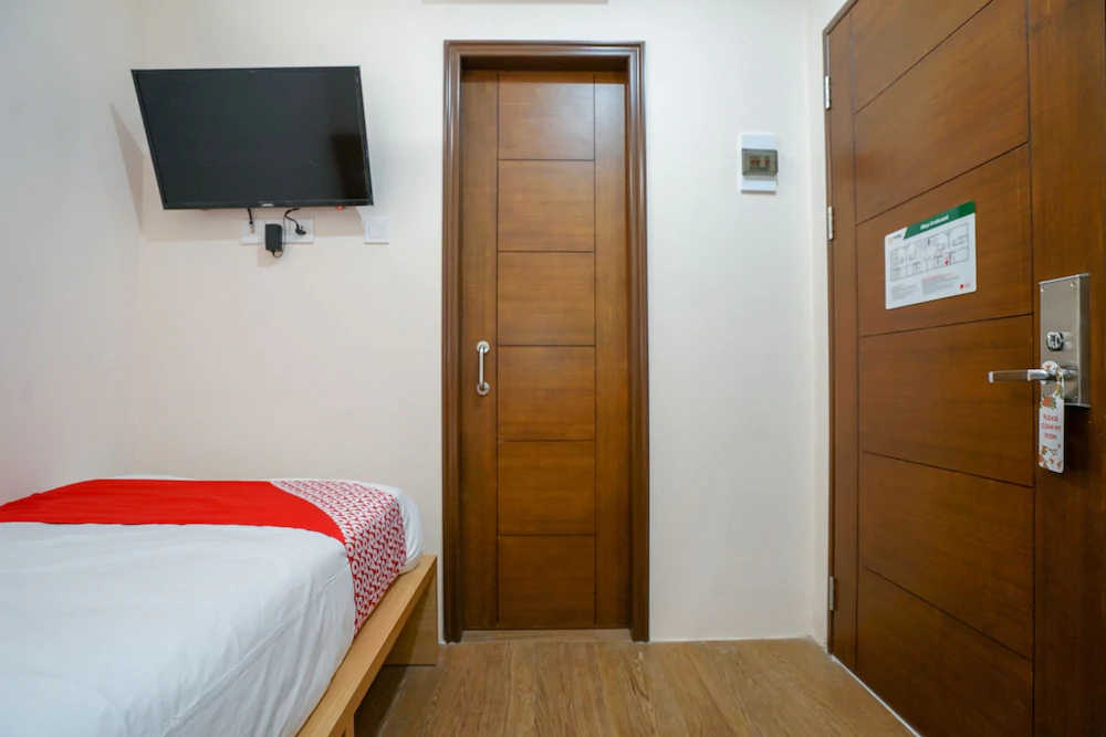 U Xpress Hotel by OYO Rooms