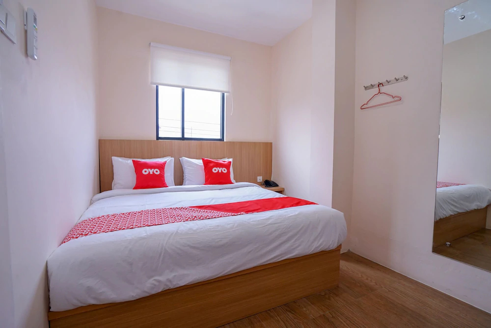 U Xpress Hotel by OYO Rooms