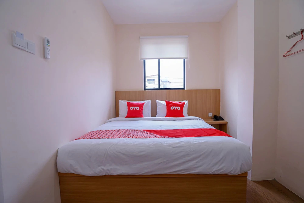 U Xpress Hotel by OYO Rooms