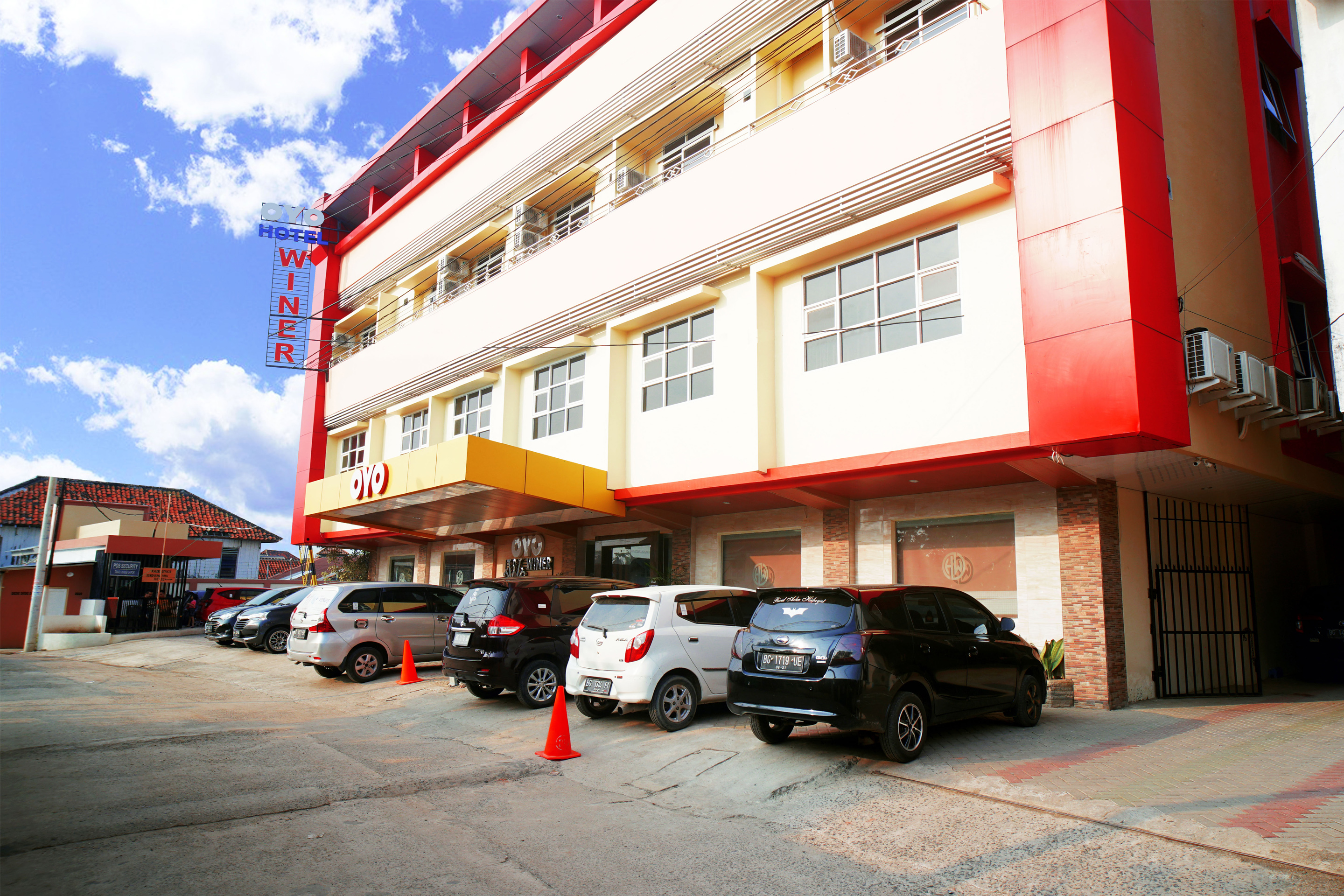 Winer Hotel by OYO Rooms
