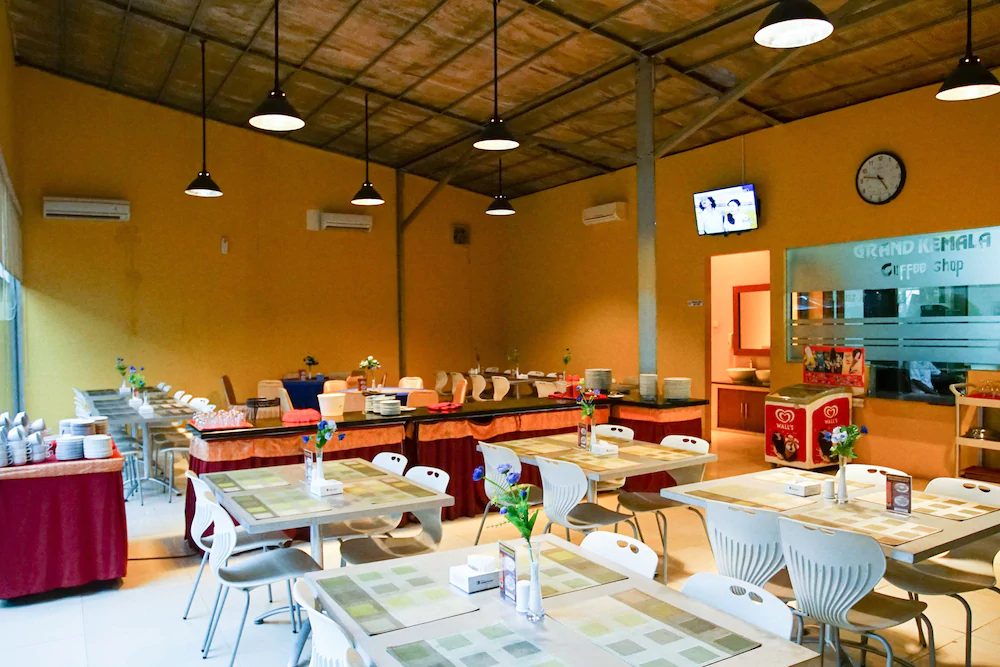 Wisma Grand Kemala by OYO Rooms