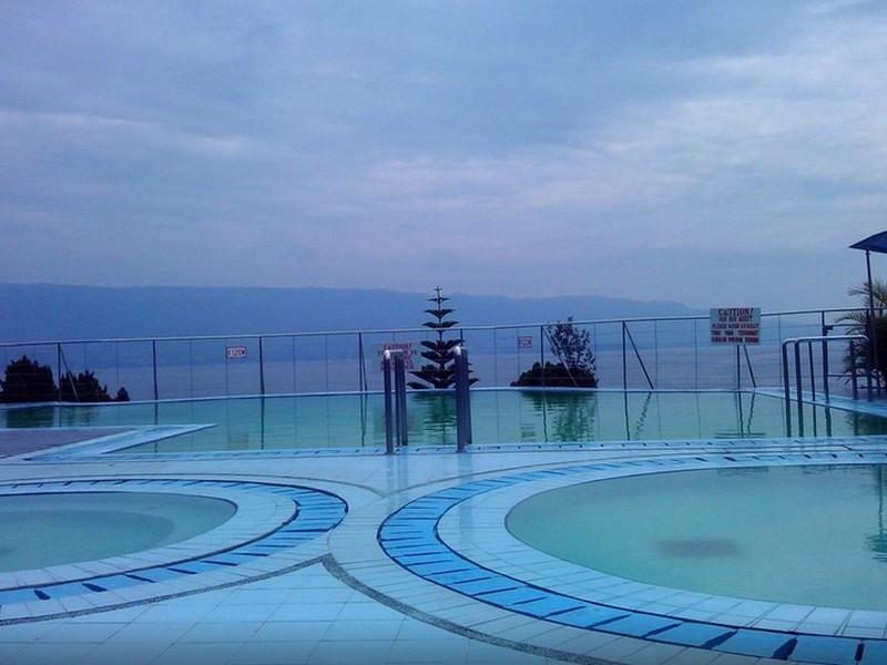 Danau Toba International Cottage
