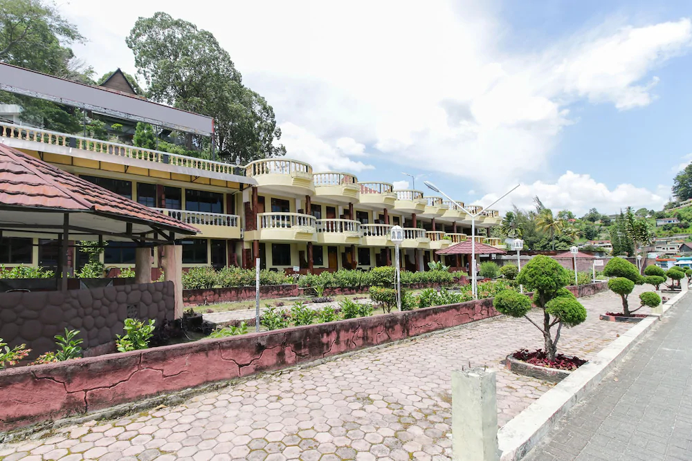 Darma Agung Beach Hotel by Airy Rooms