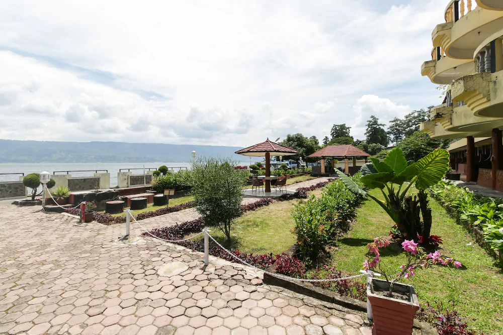 Darma Agung Beach Hotel by Airy Rooms