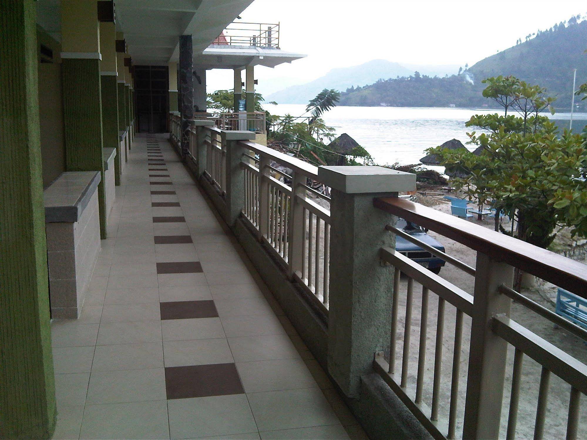 Hotel Pandu Lakeside Parapat