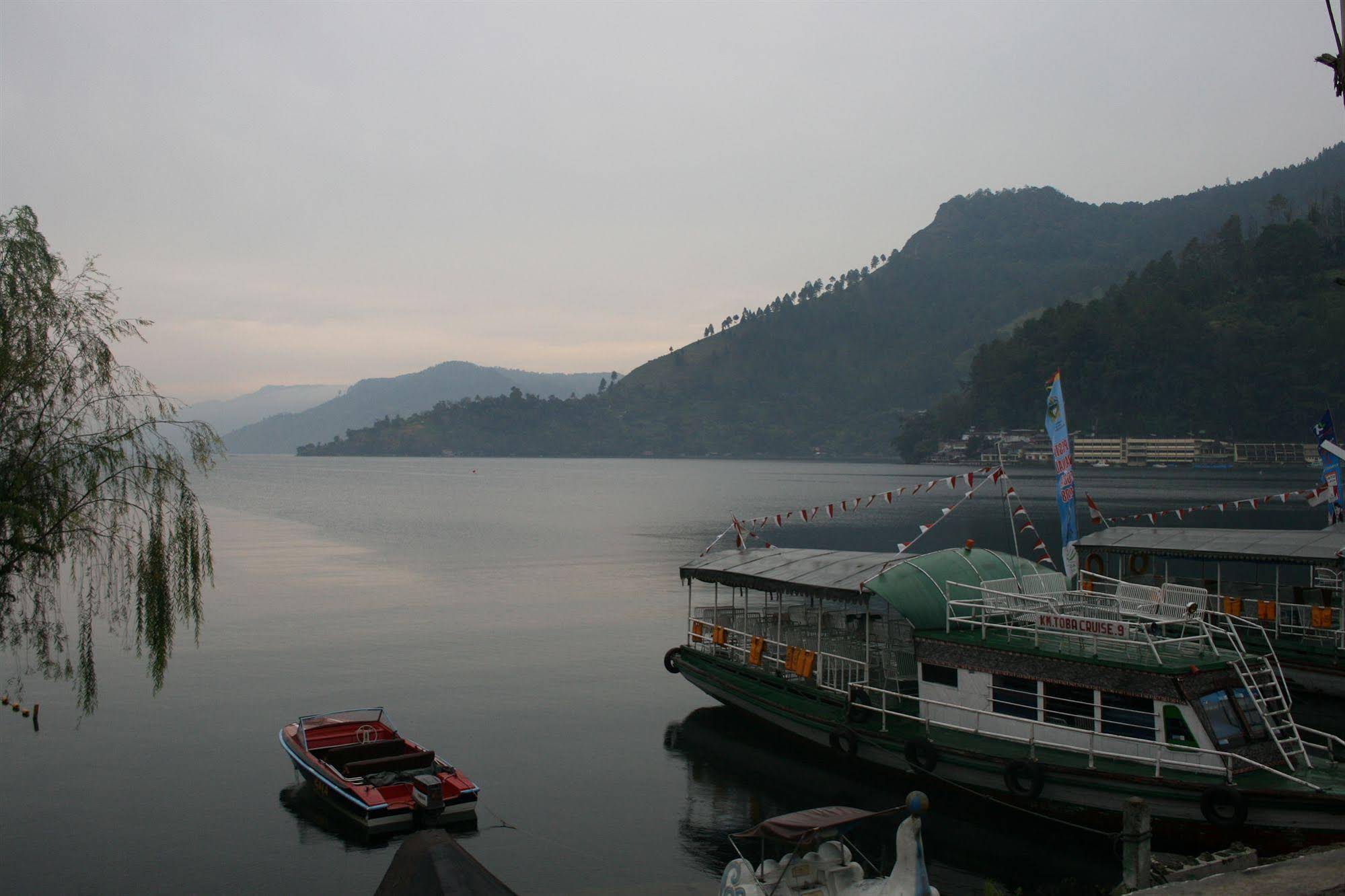 Hotel Pandu Lakeside Parapat