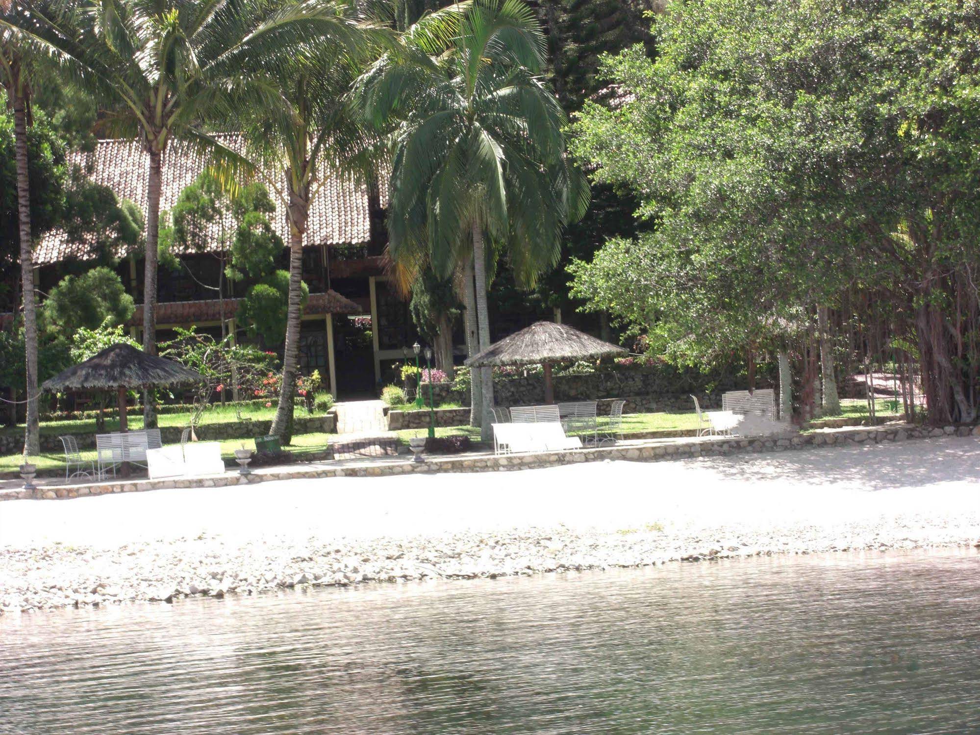 Hotel Pandu Lakeside Tuktuk