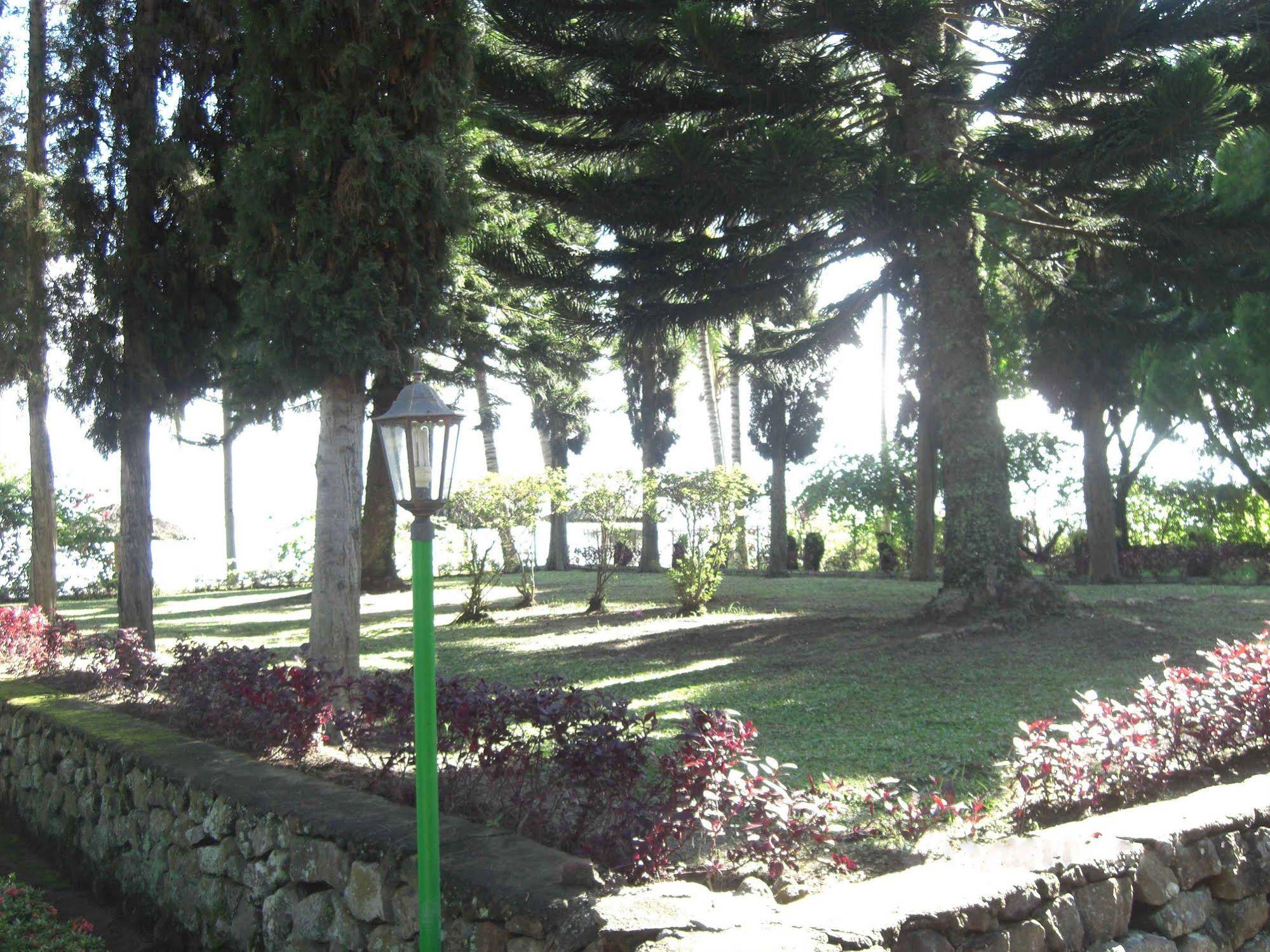 Hotel Pandu Lakeside Tuktuk