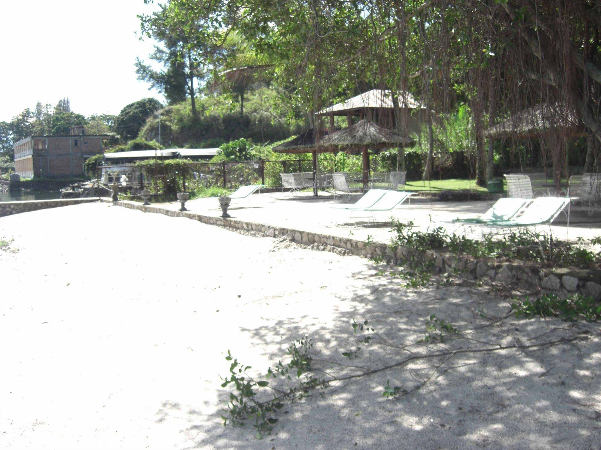 Hotel Pandu Lakeside Tuktuk