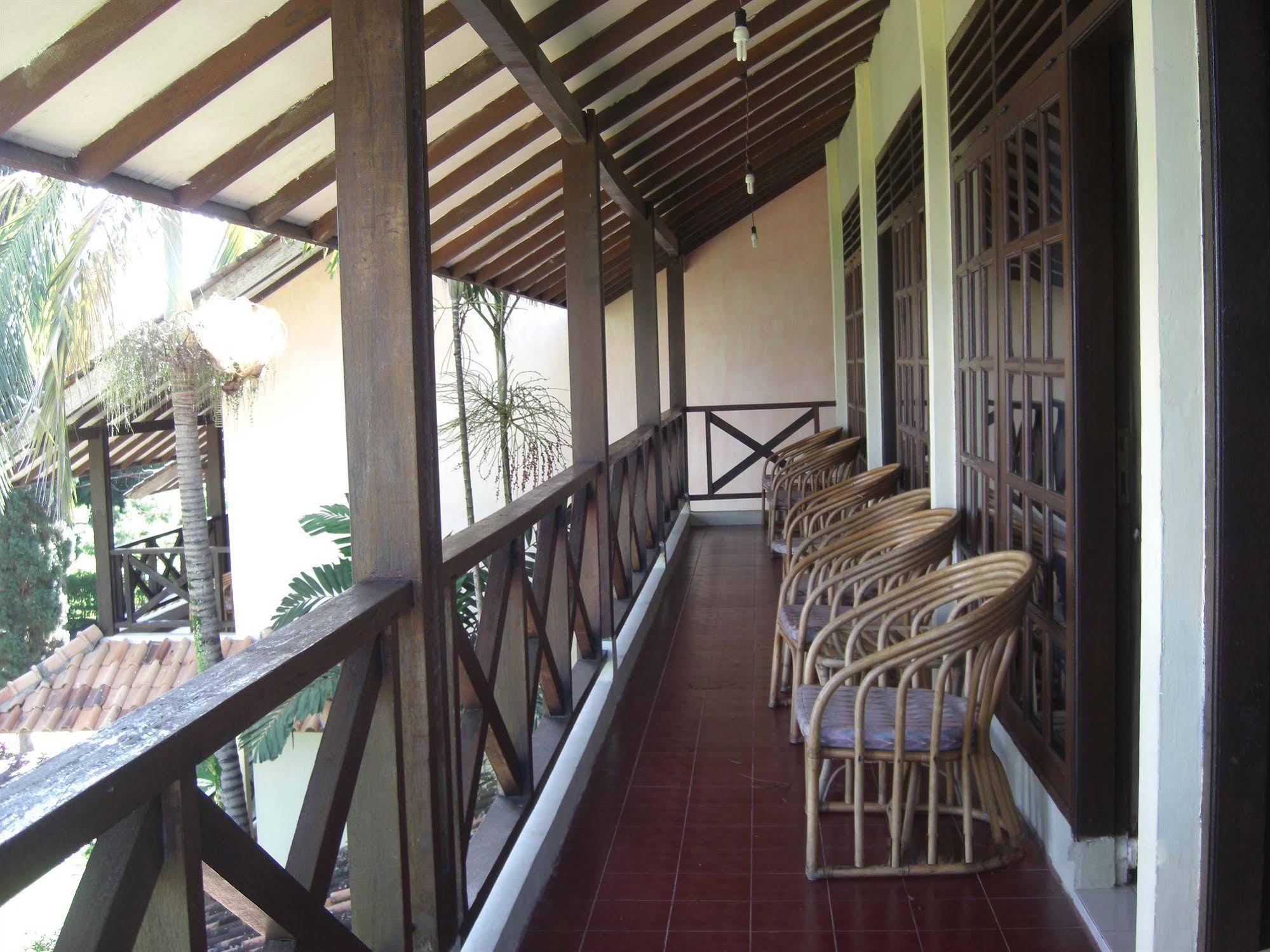 Hotel Pandu Lakeside Tuktuk