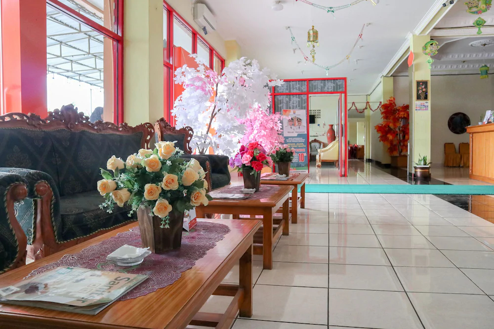 Hotel Almadinah Syariah by OYO Rooms