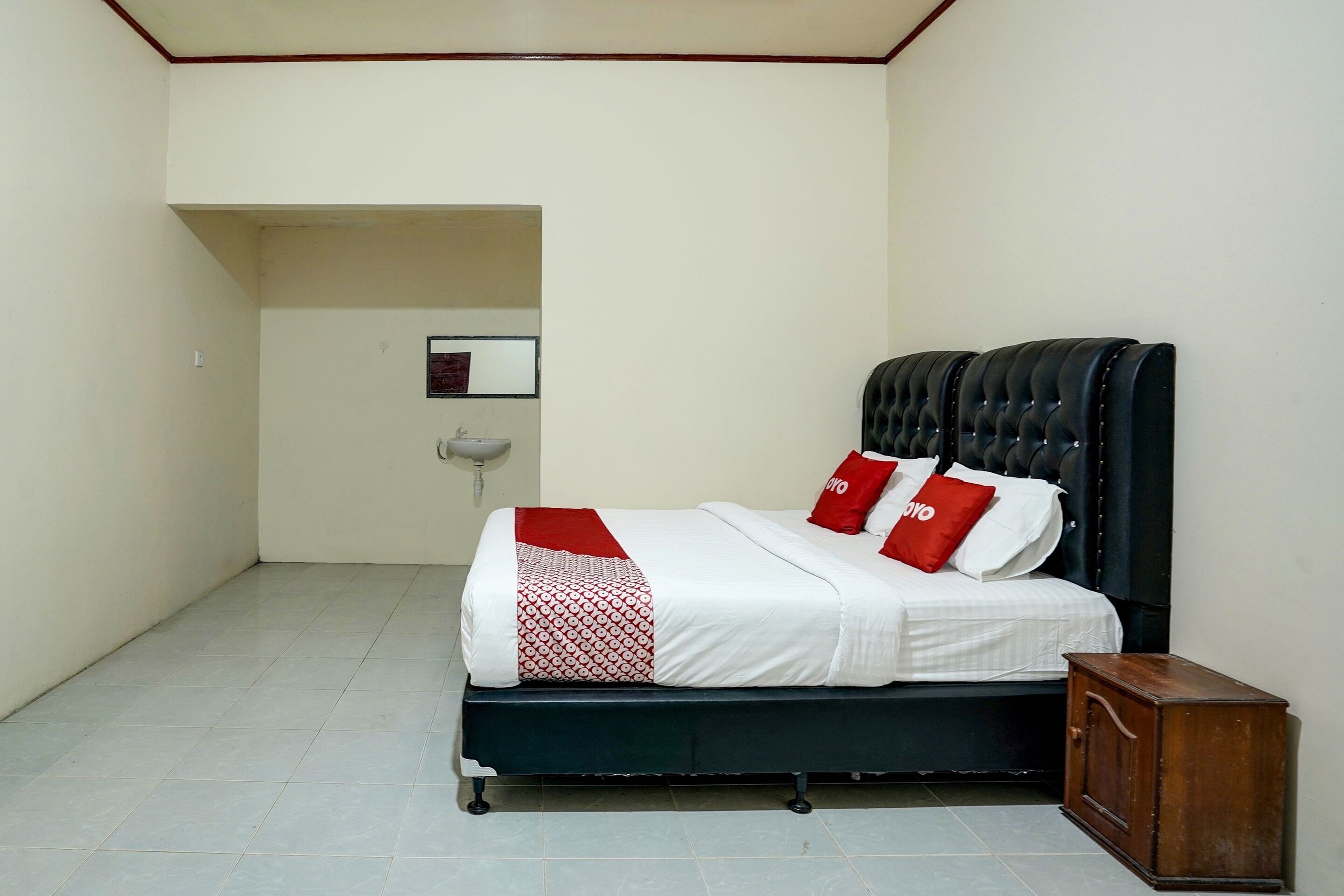 Efniati Homestay Syariah by OYO