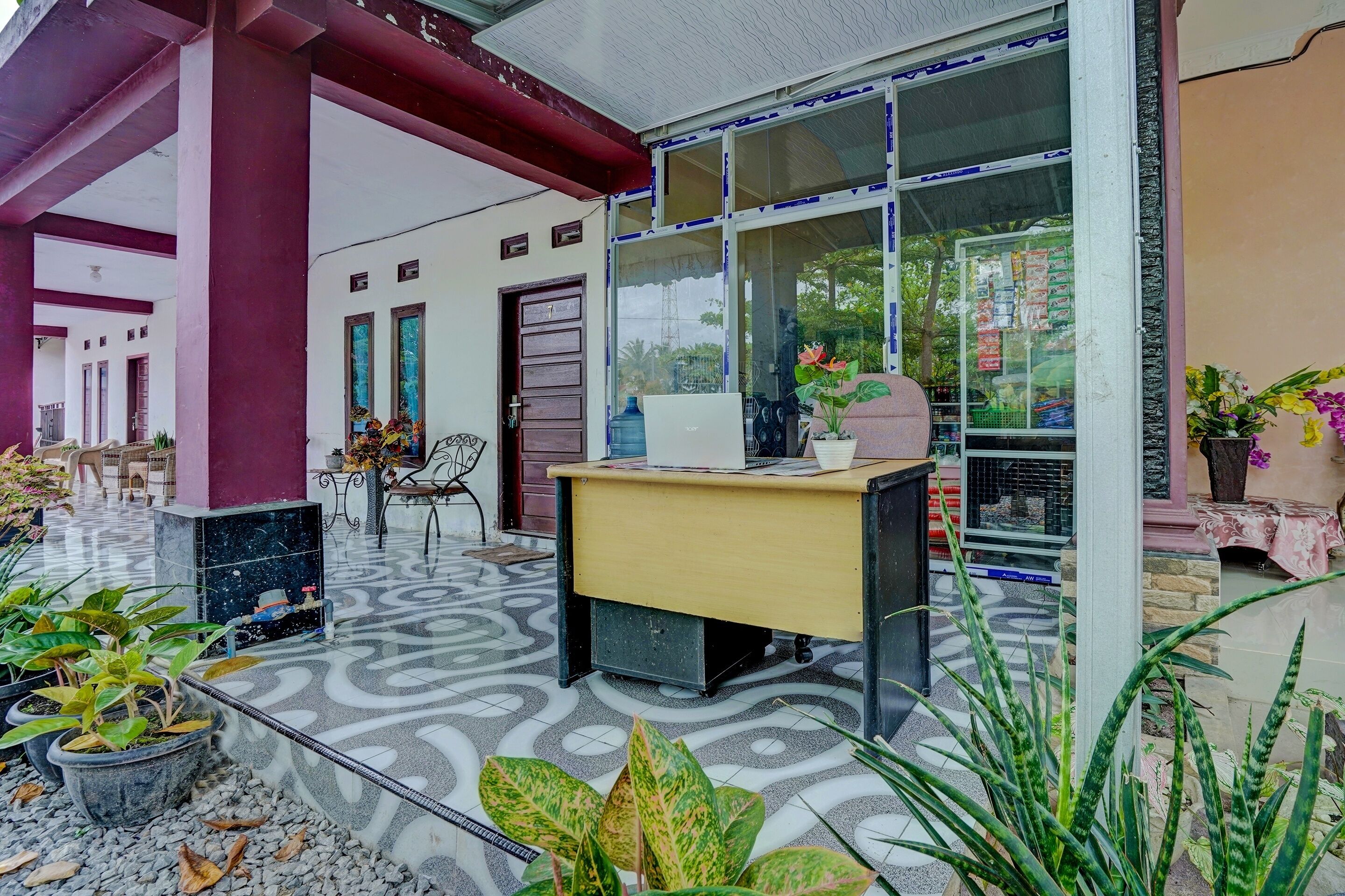 Efniati Homestay Syariah by OYO
