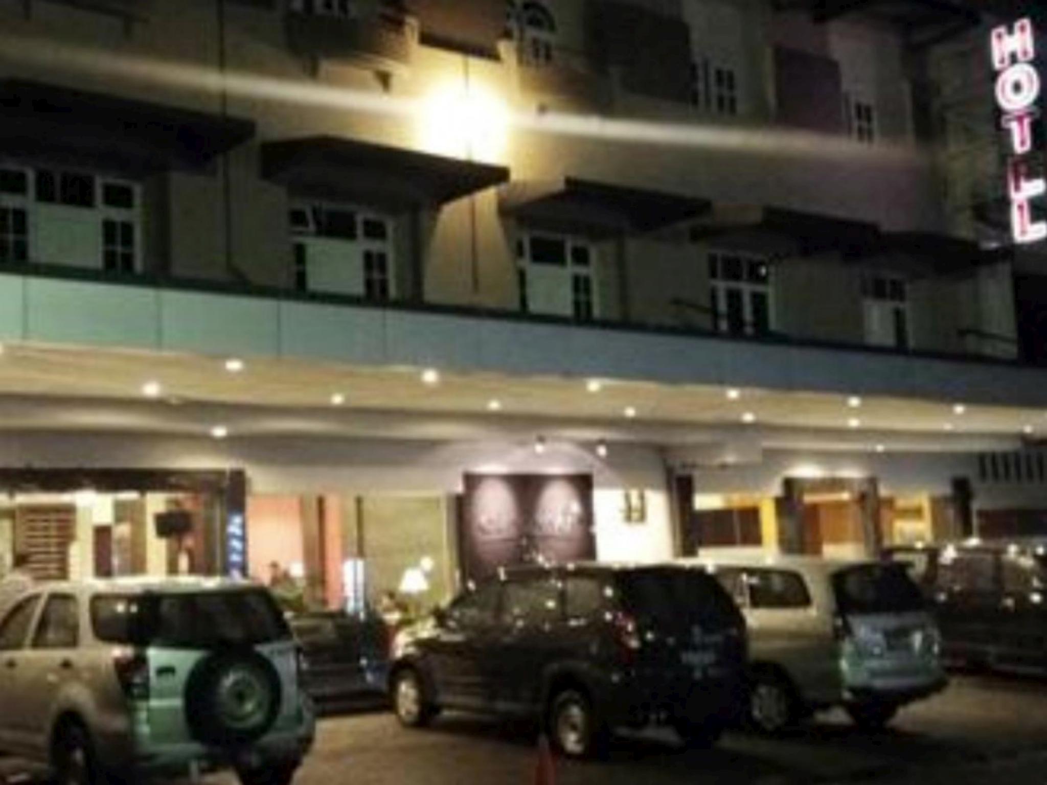 Grand Mega Hotel