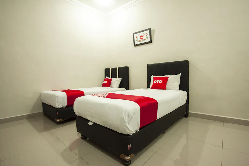 Hotel Apple by OYO Rooms